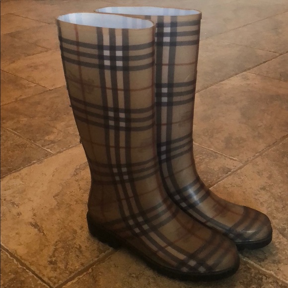 Burberry Rain Boots - Picture 1 of 5